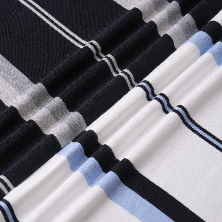 Amigável para a pele Confortável Respirável Boa textura Fio Tintado Tecido de algodão listrado Para camiseta