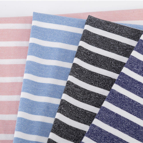 Texturas claras e elegantes de algodão de alta qualidade e tecido de malha a riscas para camisetas
