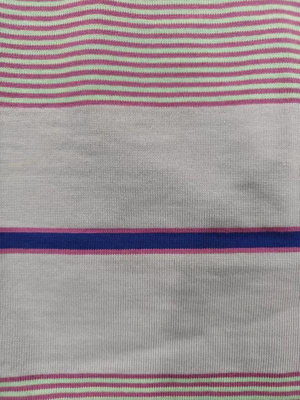 Tecido de malha suave e amigável para a pele confortável e respirável para camisetas casuais