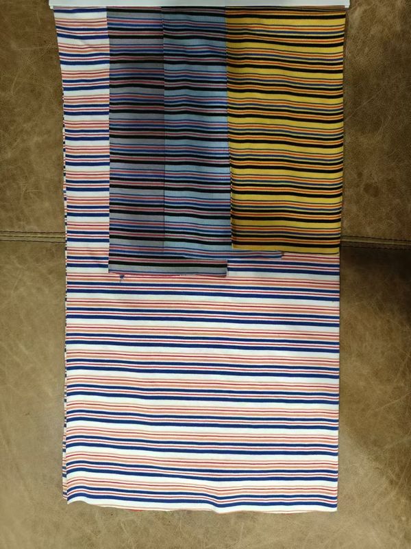Tecido de material listrado e confortável para camiseta