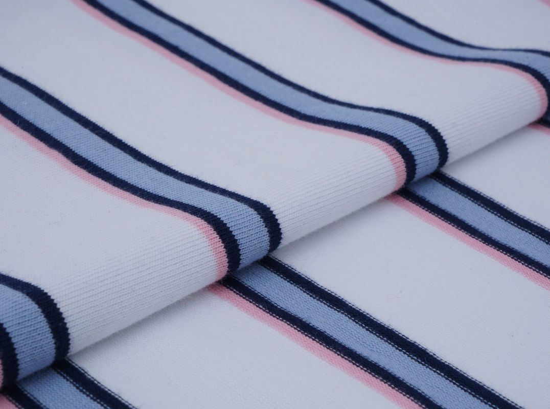 Texto fino e liso, transparente, de fios duplos, de material natural a riscas, tecido para uso casual