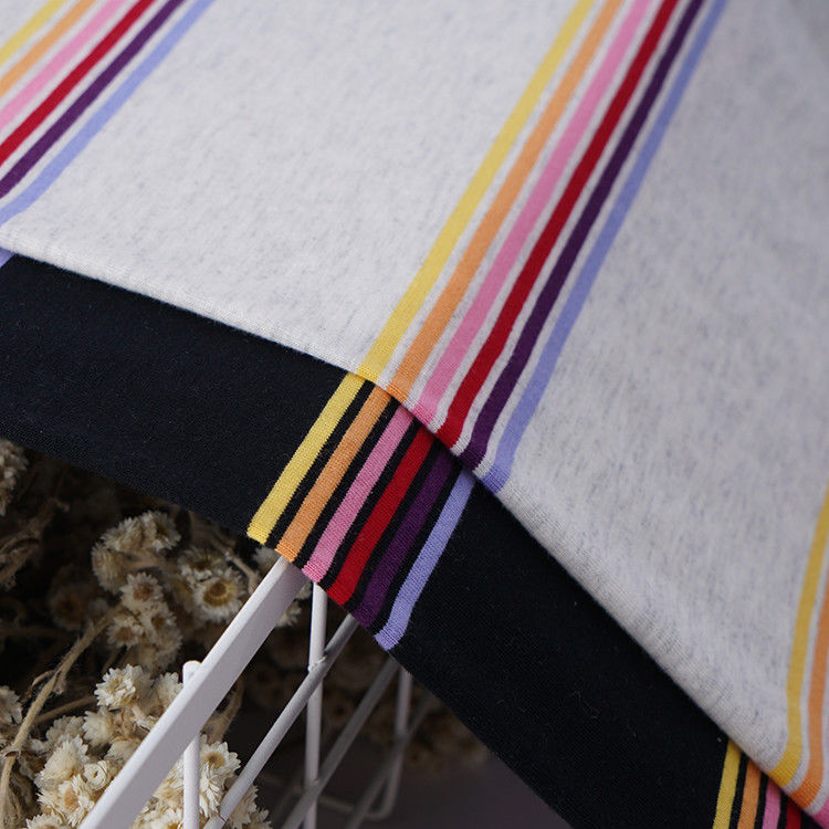 Amigável para a pele e suave de alta cor resistência textura clara tecido de malha a riscas para camisa de polo