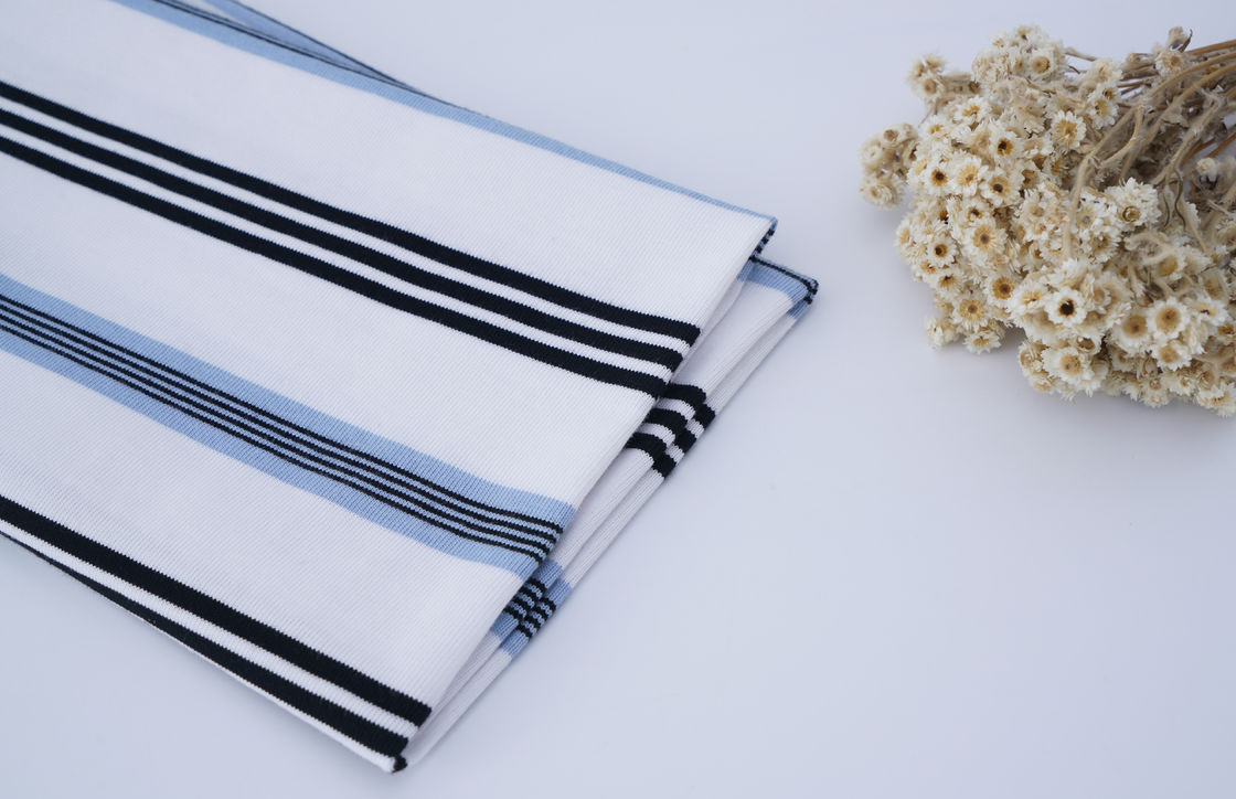 Tecido de malha listrada e crocante, multicolorido, antienrugas e agradável à pele para camiseta