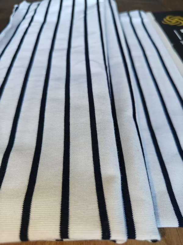 Tecido listrado respirável e confortável, não desbota fácil, para camiseta