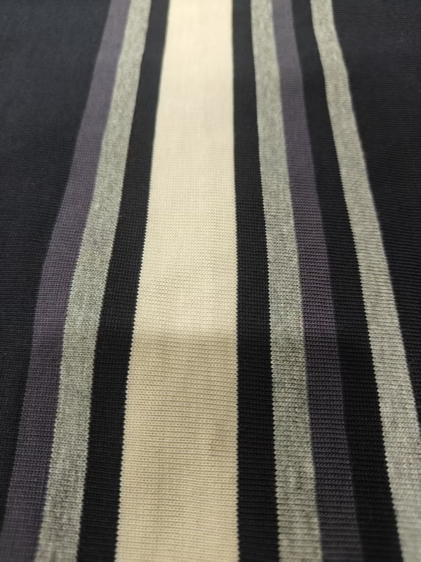 Tecido de Material Listrado com Boa Sensação, Saudável, Durável e Confortável para Camisa Polo