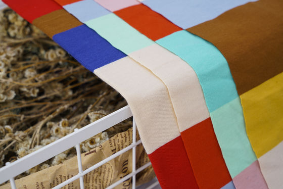 Bom preço. Tecido natural de algodão puro, de tecido simples, para camiseta on-line