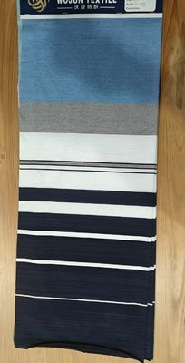 Bom preço. Tecido suave, elástico, confortável e resistente de material listrado para uso casual on-line