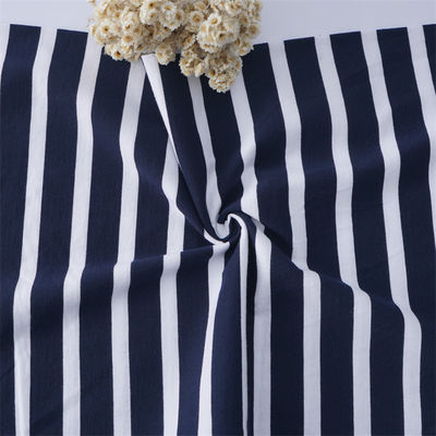Tecido de material natural e simples com listras para camiseta