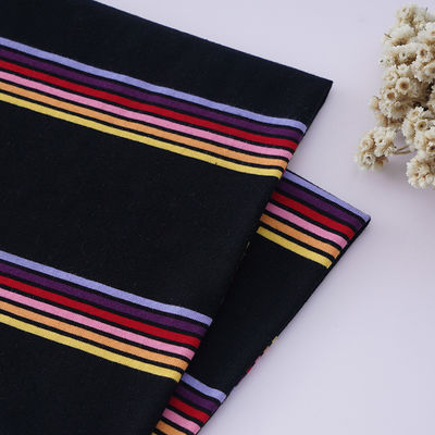 Amigável para a pele e suave de alta cor resistência textura clara tecido de malha a riscas para camisa de polo