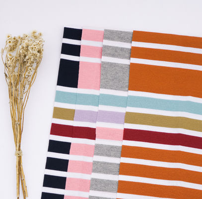 Bom preço. Tecido de malha listrado saudável, confortável e respirável para camiseta on-line