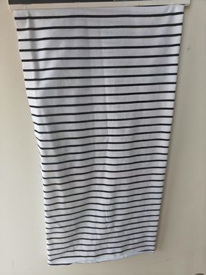 Bom preço. Tecido listrado respirável e confortável, não desbota fácil, para camiseta on-line